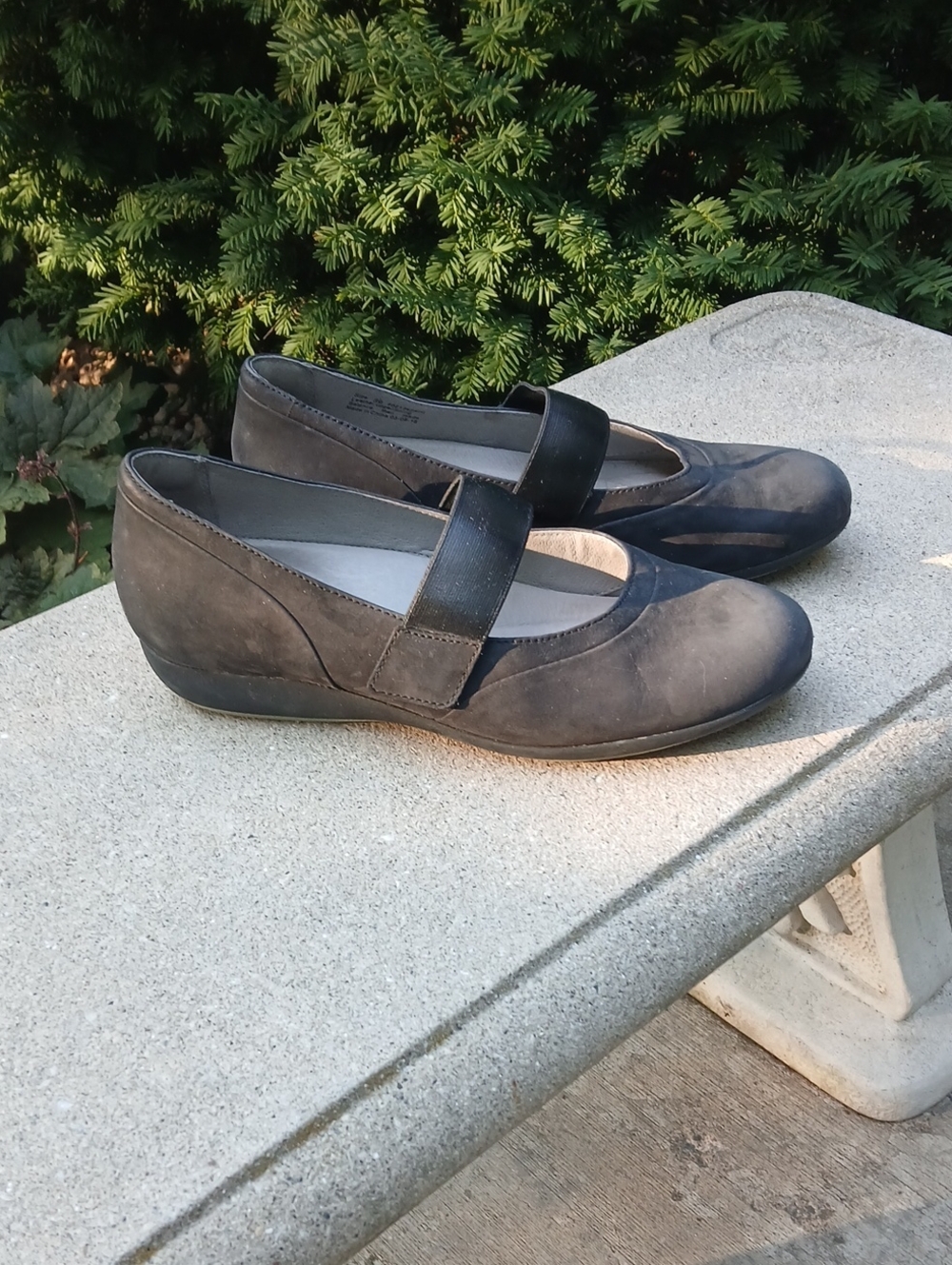 Dansko Kendra Black Milled Nubuck Mary Jane Low Wedge Sz 39 (9)